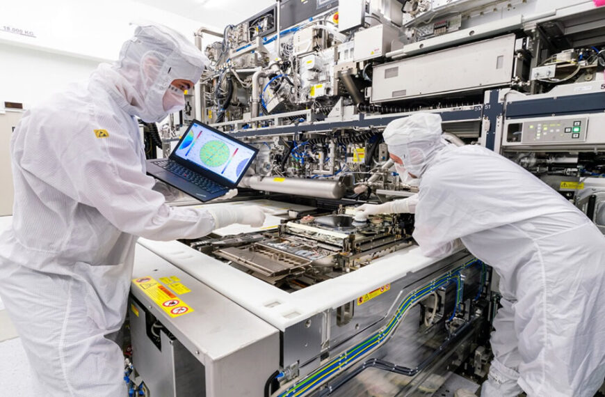 La alianza ASML-Mistral desvela el plan B europeo: si no podemos fabricar chips, al menos controlaremos cómo se fabrican